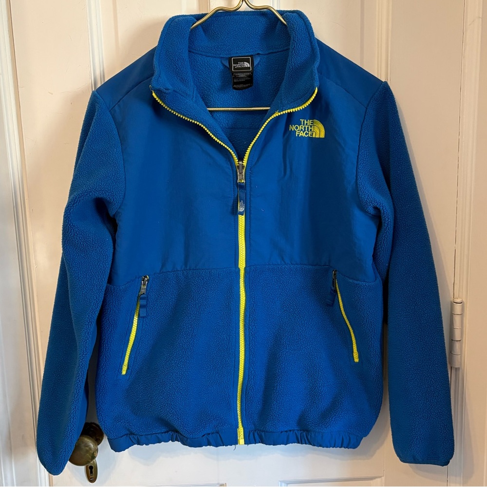 The North Face Kids Fleece Denali Jacket. Blue. Boys Large. Recycled Polyester